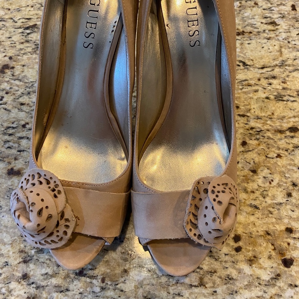 Guess high heel